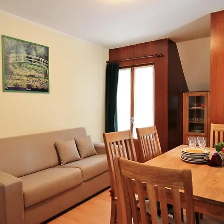 דירה House Touring 11